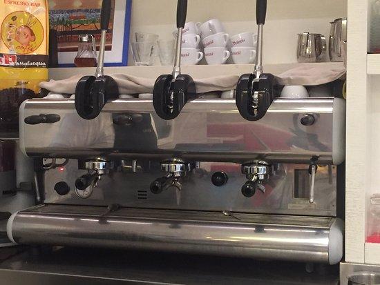 Sciuscia' Un Caffe Tra. Dolce E Salato